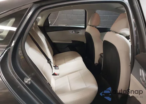 2023 Kia Forte Lxs z USA, uszkodzony, nr VIN 3KPF24AD6PE580160